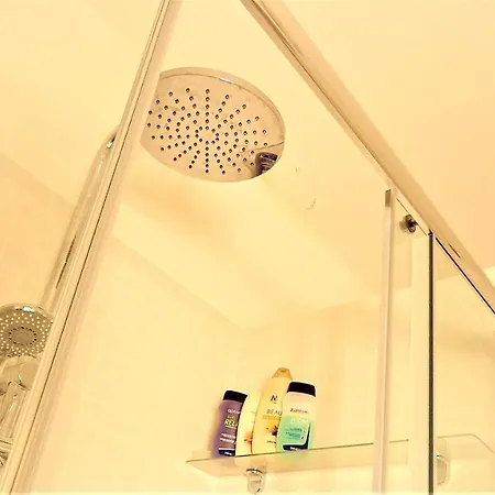 2 Bedrooms With View Private Pool And Jacuzzi At Castelplanio